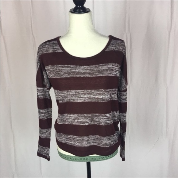 Forever 21 Light Sweater Top - Picture 1 of 4